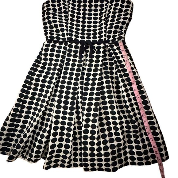 Taylor ~ Dark Navy and Cream Polka Dot Fit & Flare Dress ~ side pockets ~ size 6 - Picture 7 of 13